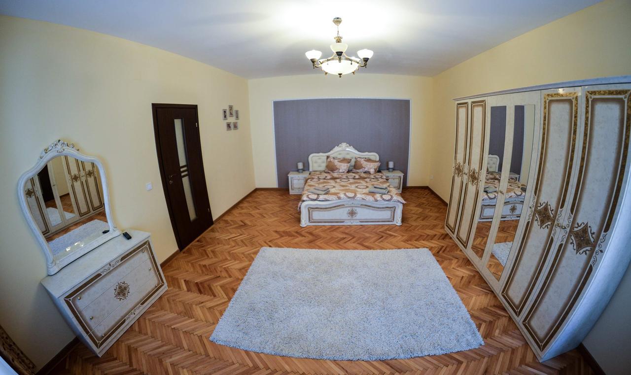 Apartment Luca Poarta Schei Brașov Exterior foto